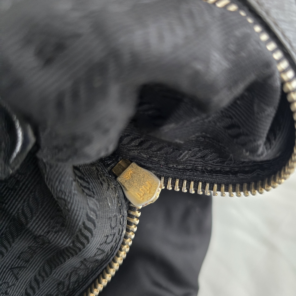 Prada Black Women's Tote Bag - Picture 8 of 11